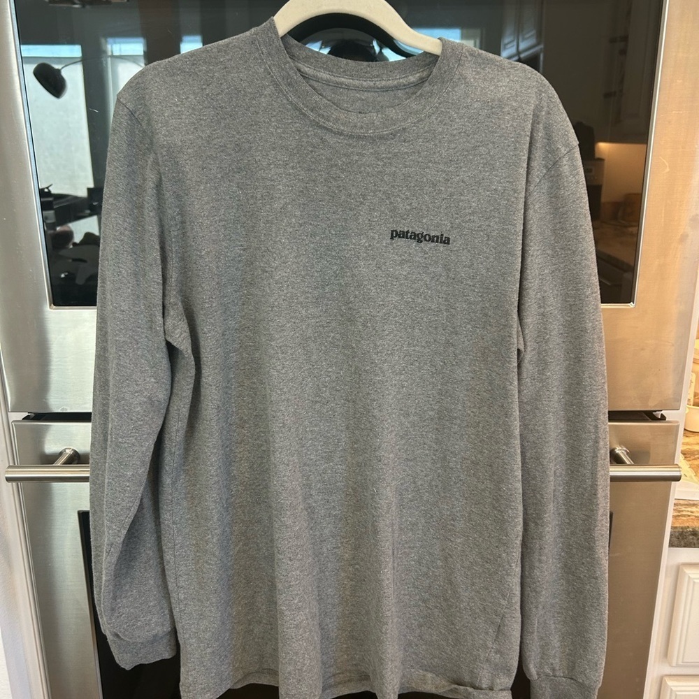 Patagonia Men's Gray Long Sleeve Shirt, S (has wear)
